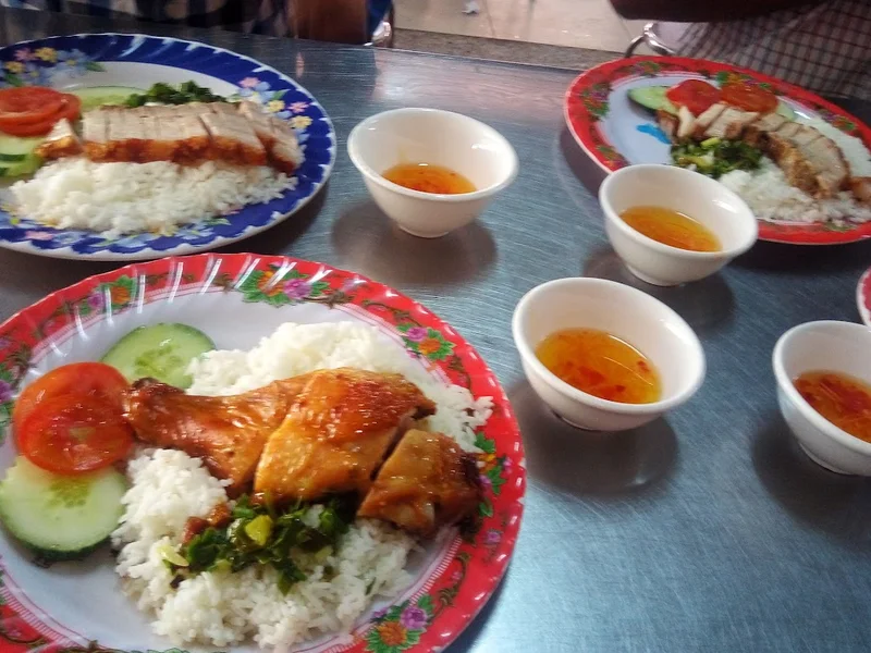 Quán Cơm Heo Quay 59 (Không Có Chi Nhánh)