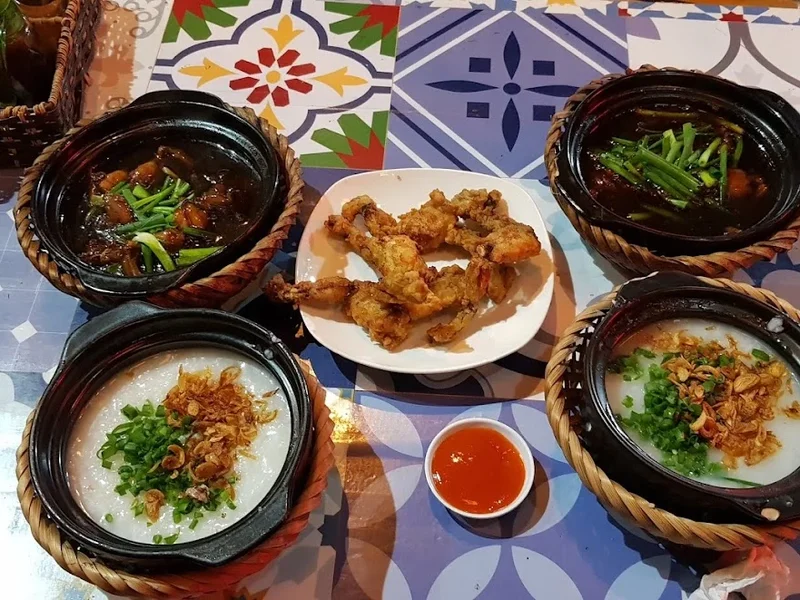 Lẩu ếch 220 hàng kênh & Cháo 147