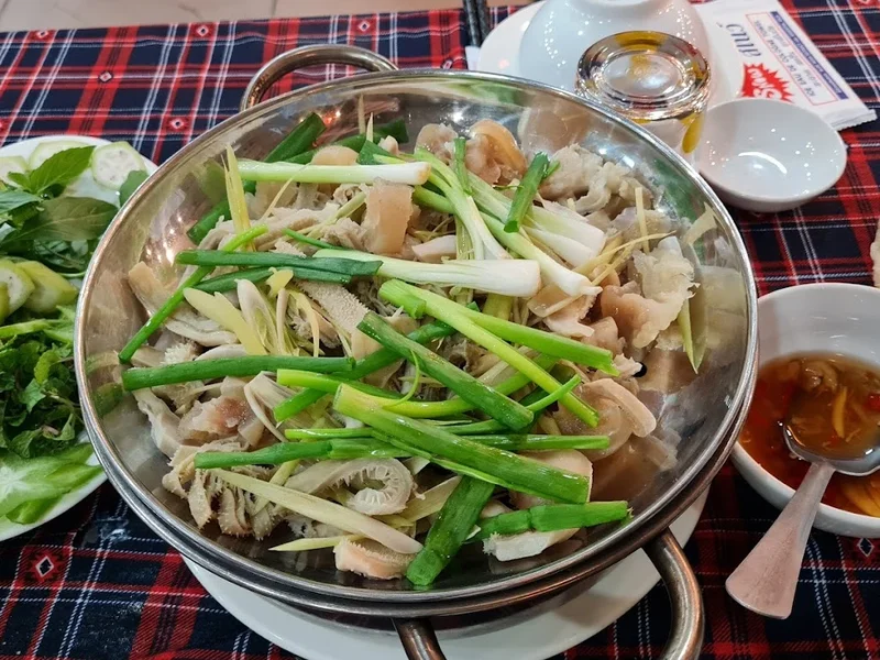 Quán Phố Cẩm