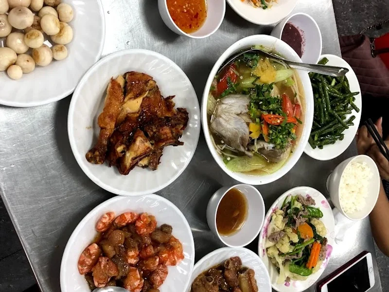 Tiệm cơm minh đức