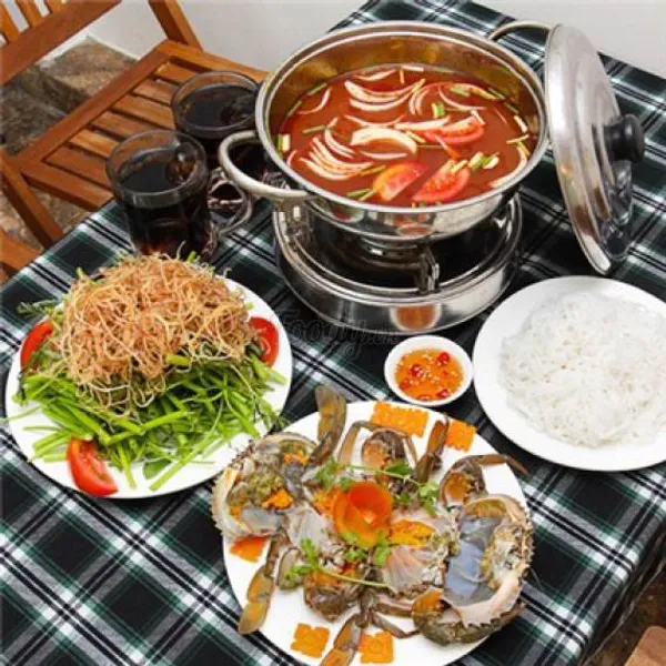 Lẩu Bò Chùa Bà