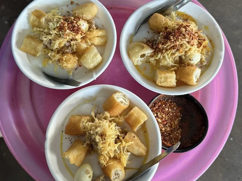 Hiền eo cháo quẩy