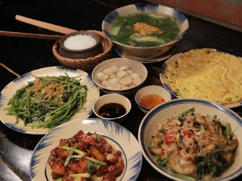 Cơm niêu Thanh Trúc