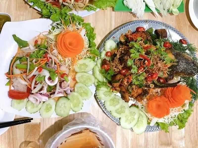 Nhà hàng ăn thái lan DT