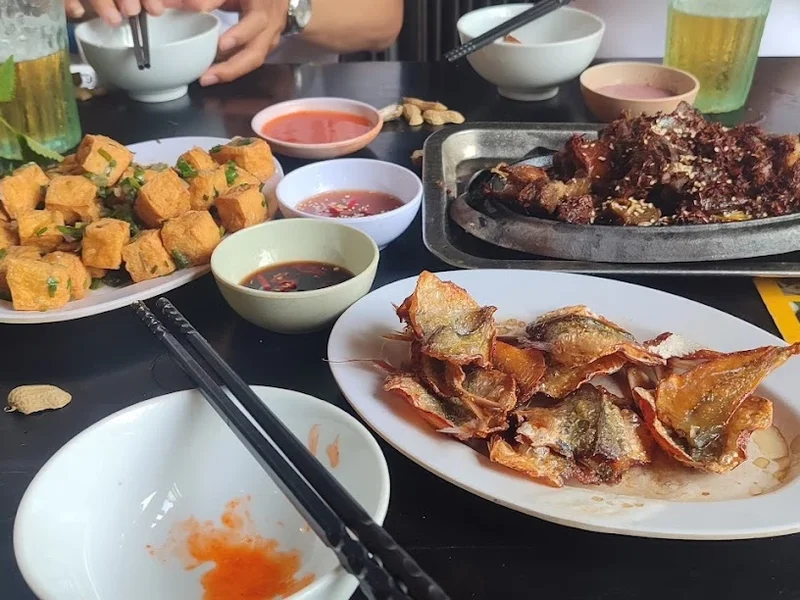 Giang bia - Bia hơi Hà Nội từ 183 Hoàng Hoa Thám