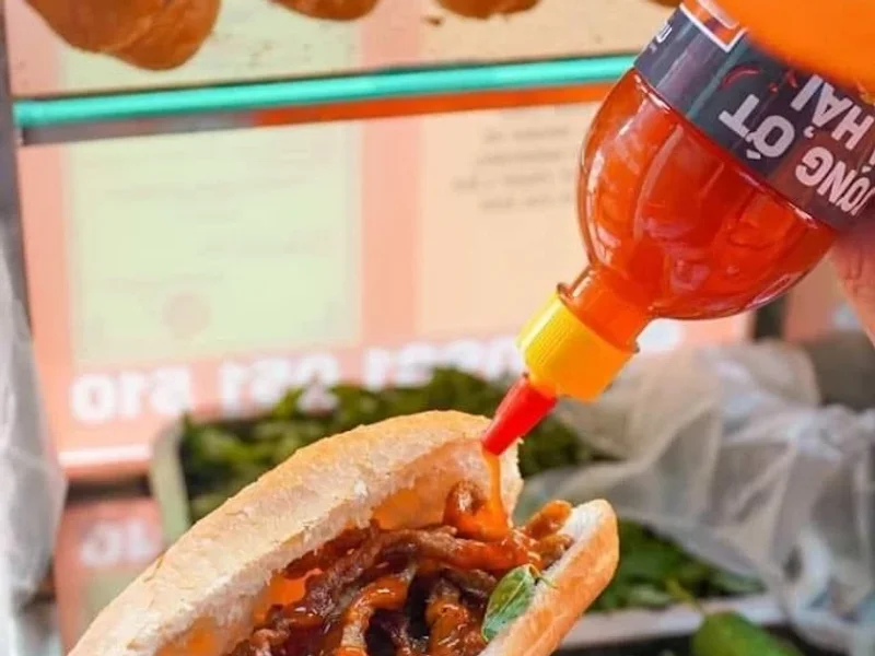 Bánh mì chả cá Ngon xỉu