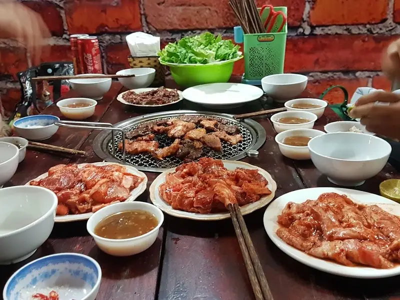 Nhà hàng - Nhà nghỉ Huấn Vinh