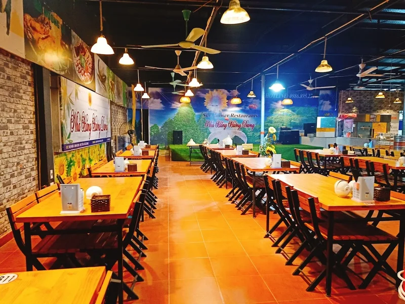 Nhà Hàng Hoa Hướng Dương