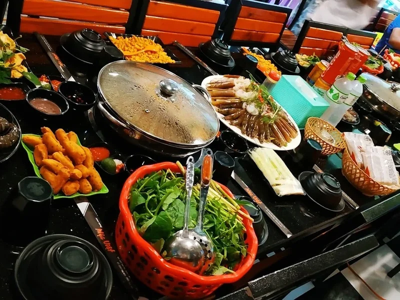 Nhà Hàng Mộc Việt