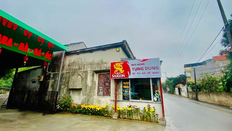 Nhà Hàng Tụng Dung