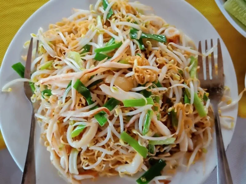 Nhà hàng Vạn Tuế