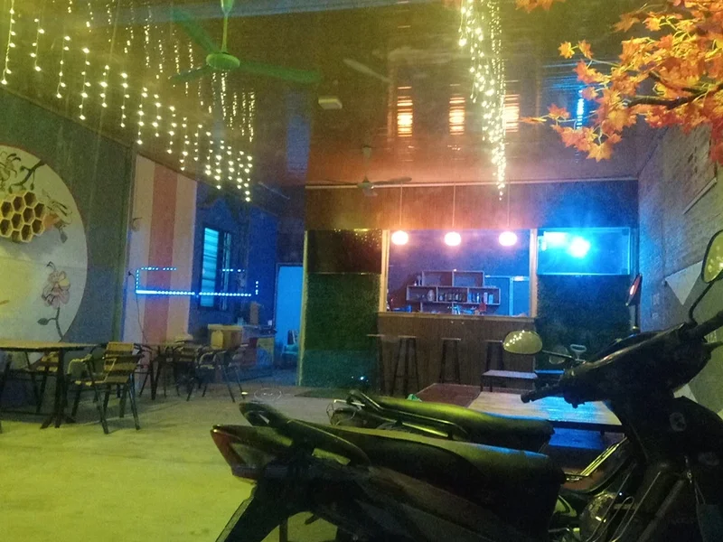 Karaoke Hồng Quân Cafe & Tea