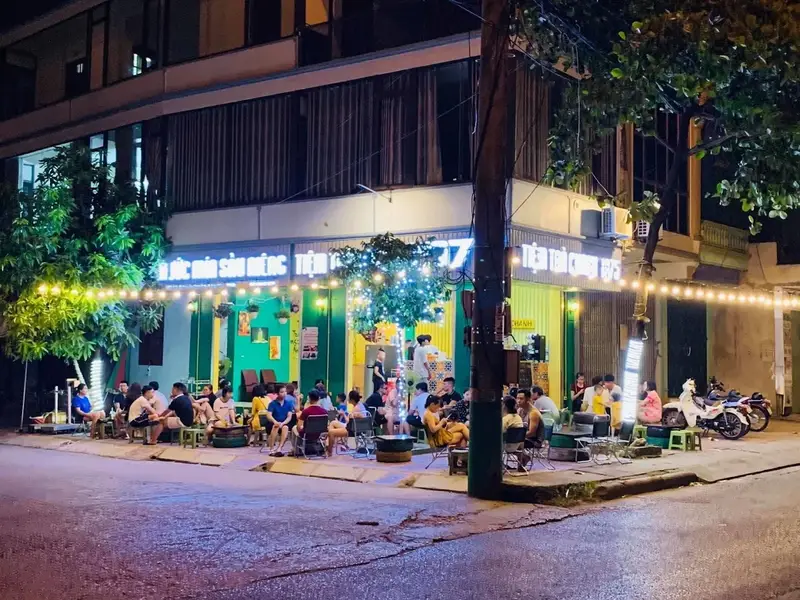 Tiệm Trà chanh 1975