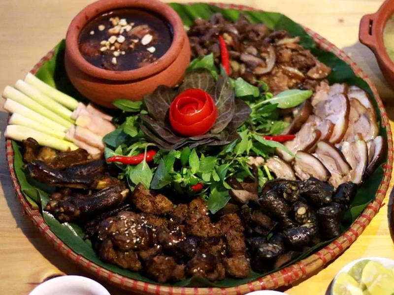 Hiệp Hòa Quán Chó Đủ Món