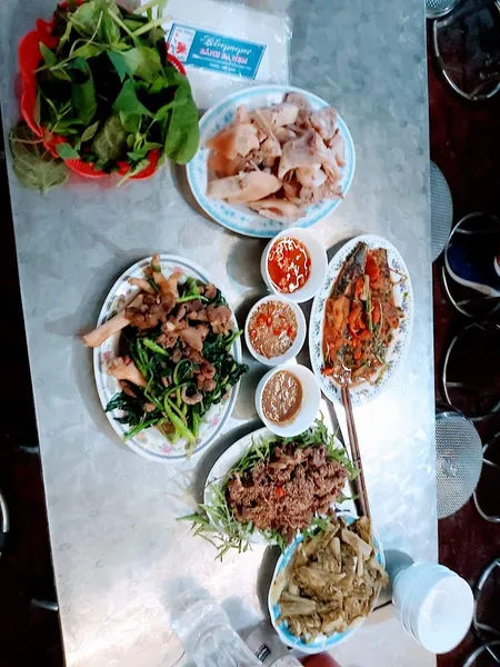 Cơm Phở Xuân Thành ( thịt dê cơm cháy )