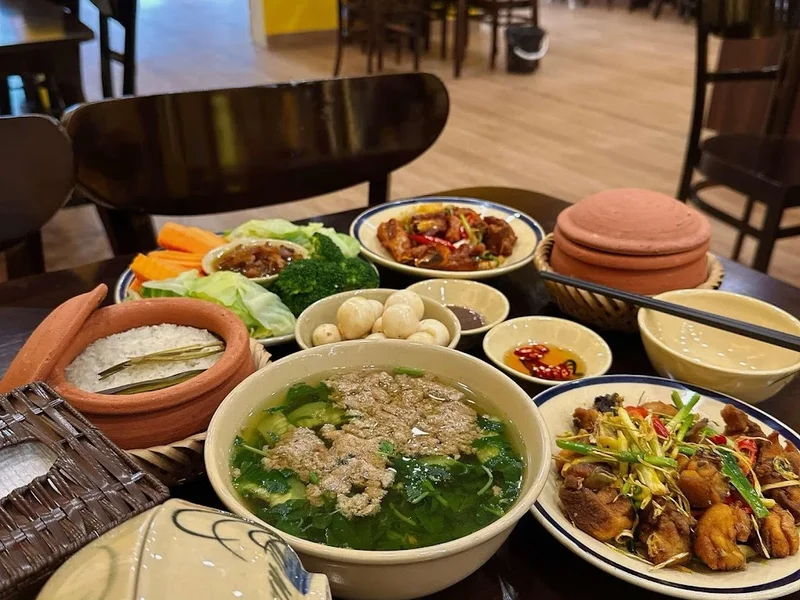 Cơm Niêu Việt Xưa - Tam Cốc