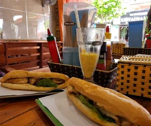 quán bánh mì tại Ninh Bình
