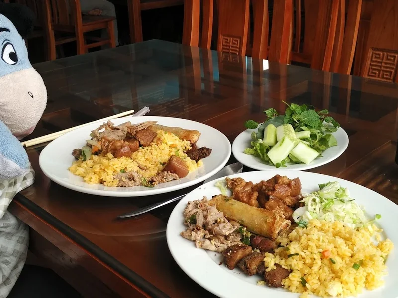 Nhà Hàng Tràng An 1