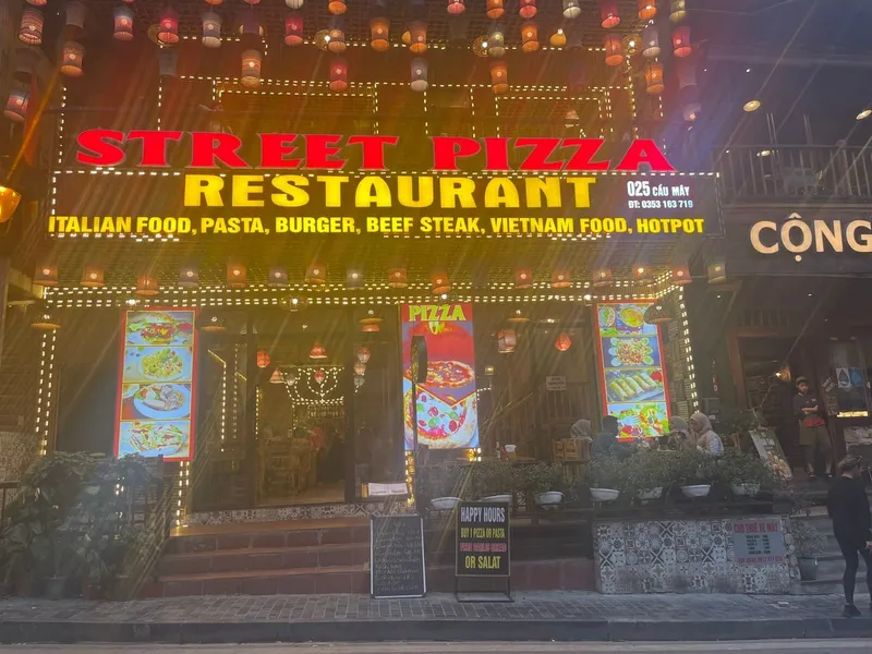 Street Pizza Restaurant