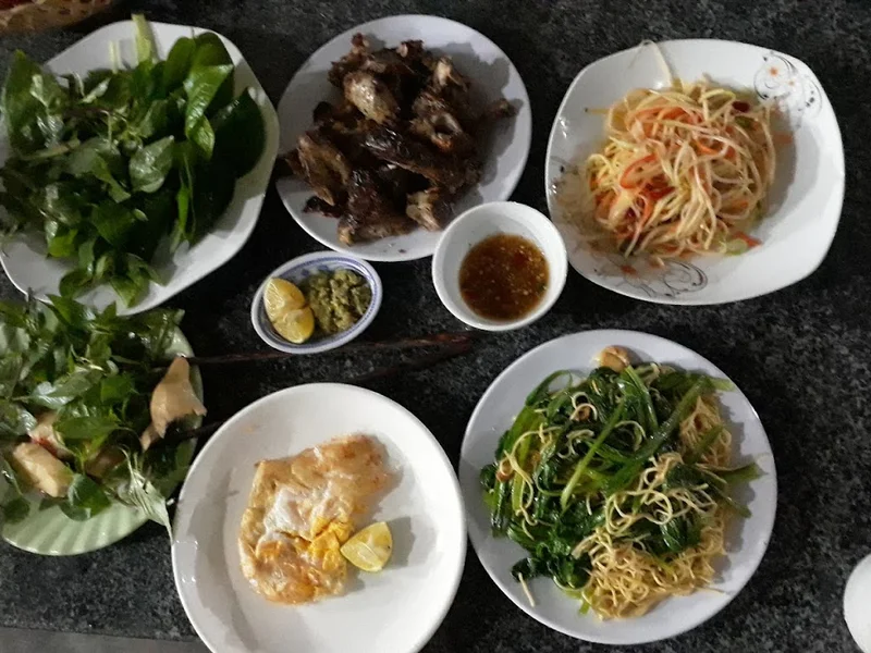 Quán Bình Hoa