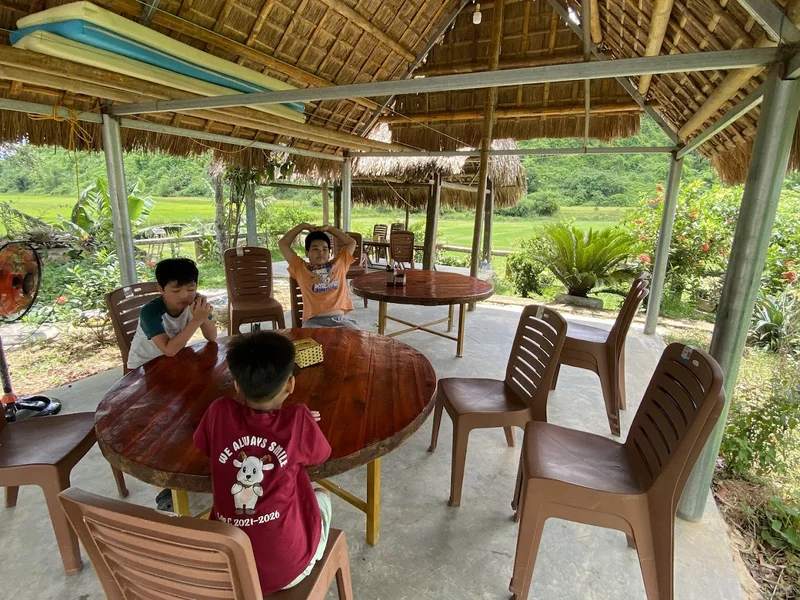 Quán Gà Nướng Chính Hà