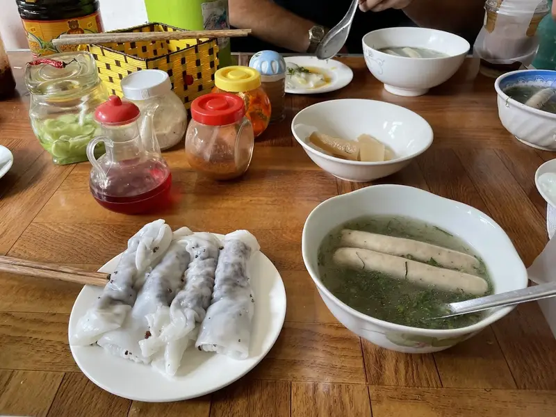 Quán bánh cuốn