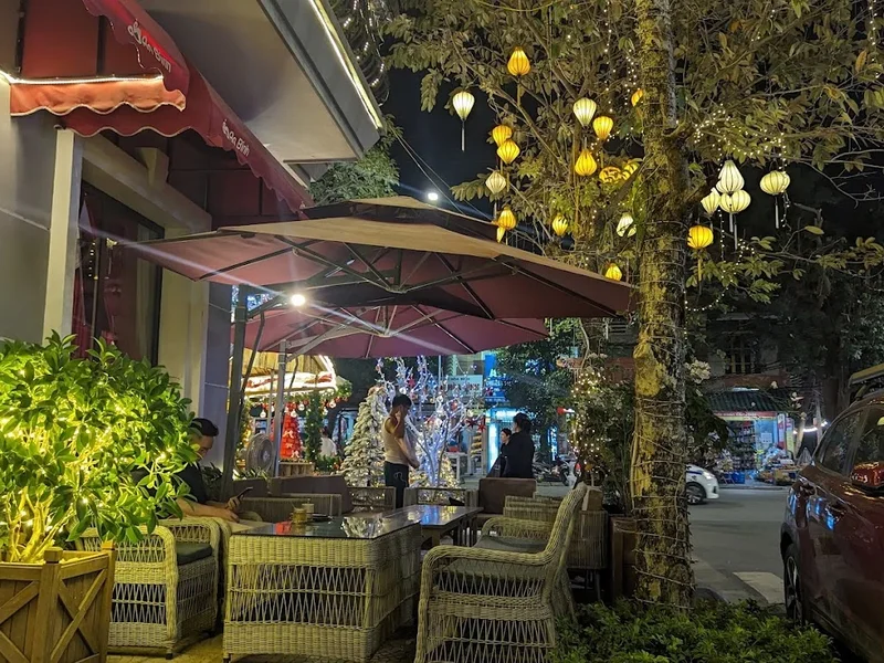 Highlands Coffee Hòa Bình