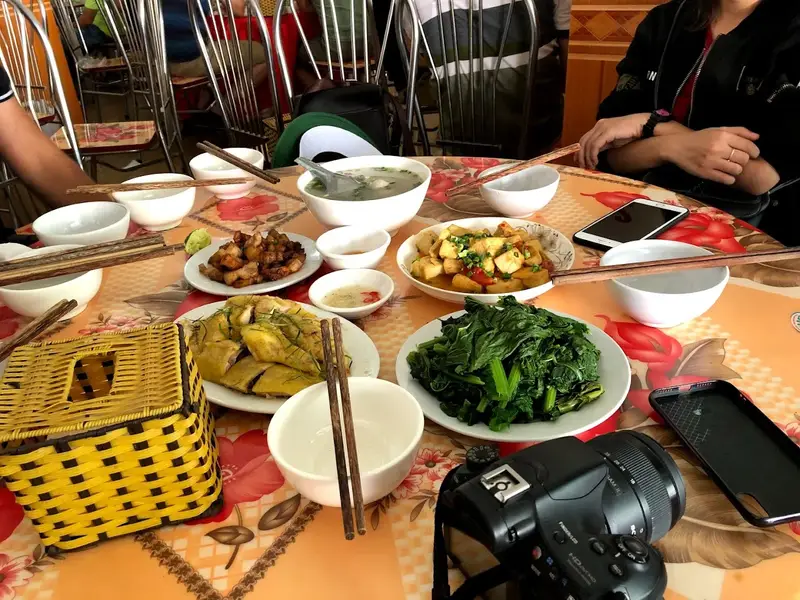 Nhà hàng Quyền Hường