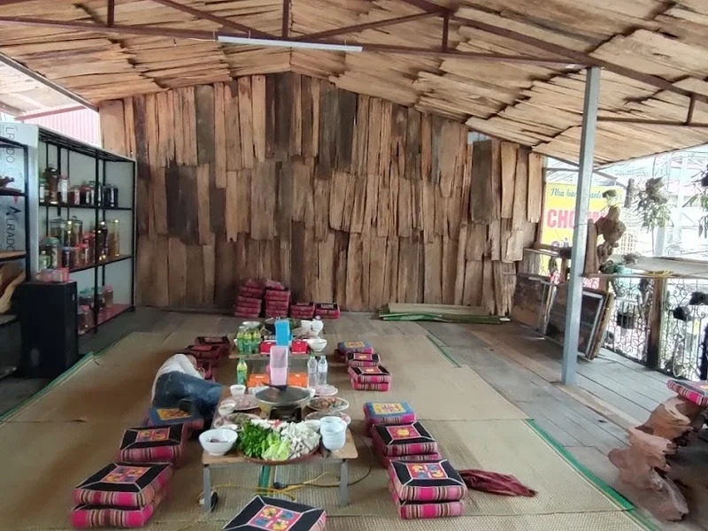 Nhà hàng Danh Thủy