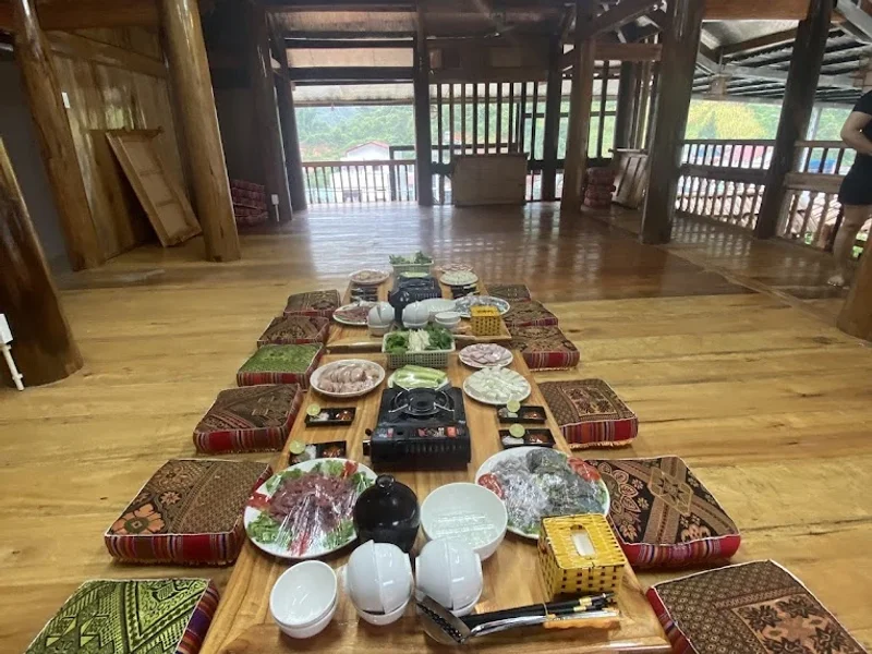 Nhà hàng Vườn Đào