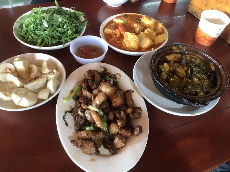 Cơm Bình Dân Tình Em