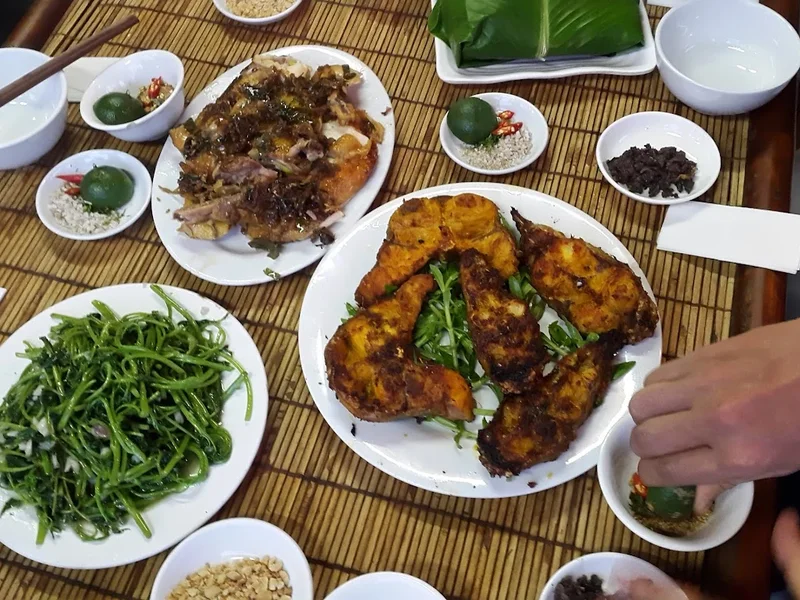 Nhà Hàng Thuyền Chài