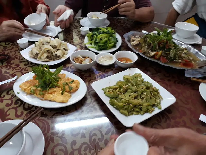 Nhà Hàng Lá Cọ Bắc Kạn