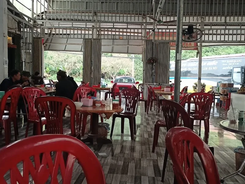 Nhà Hàng Trường Sơn