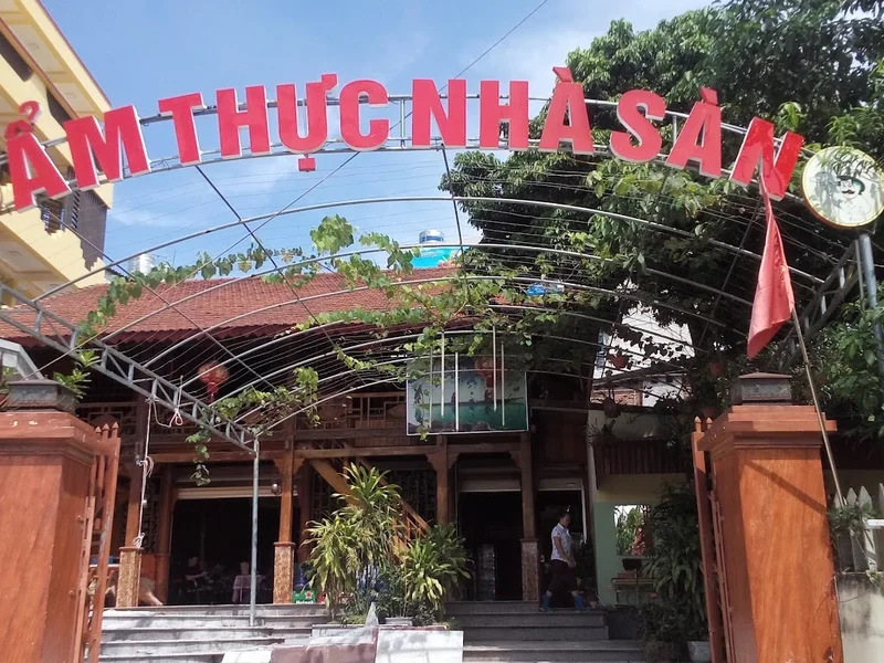 Ẩm Thực Nhà Sàn