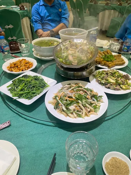 Hương Rừng (Lien Tuoi) Restaurant