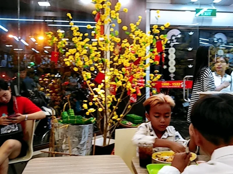 Jollibee Co.op Mart Sóc Trăng