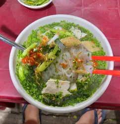 quán bánh canh tại Điện Biên