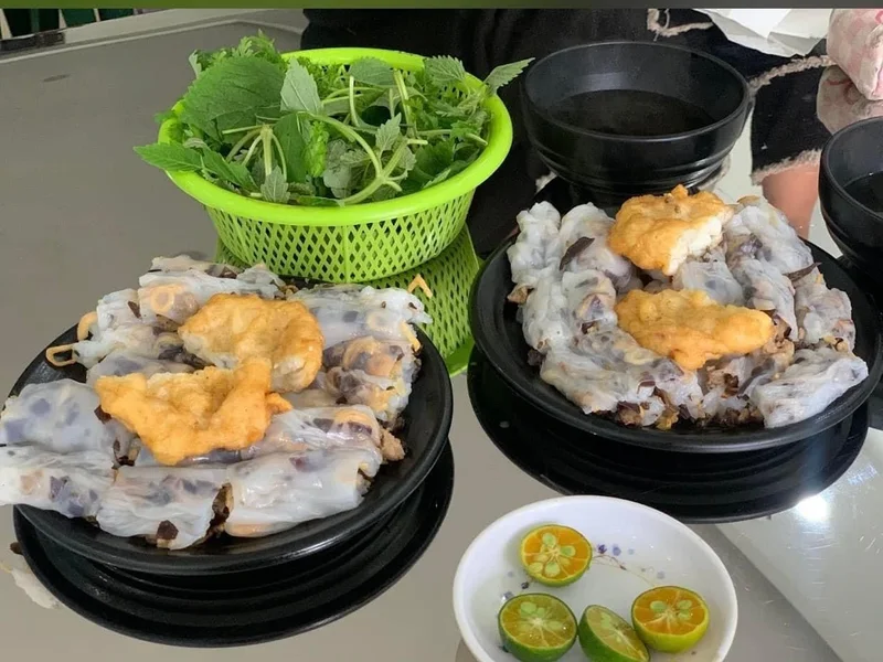 Bánh Cuốn Chả Mực Hạ Long Phạm Ngọc