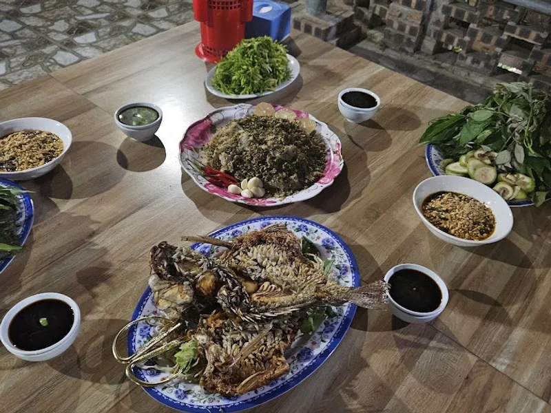 Trường Vân Bún Cá