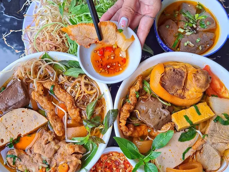 Bún cá Hưng Phú Lộc