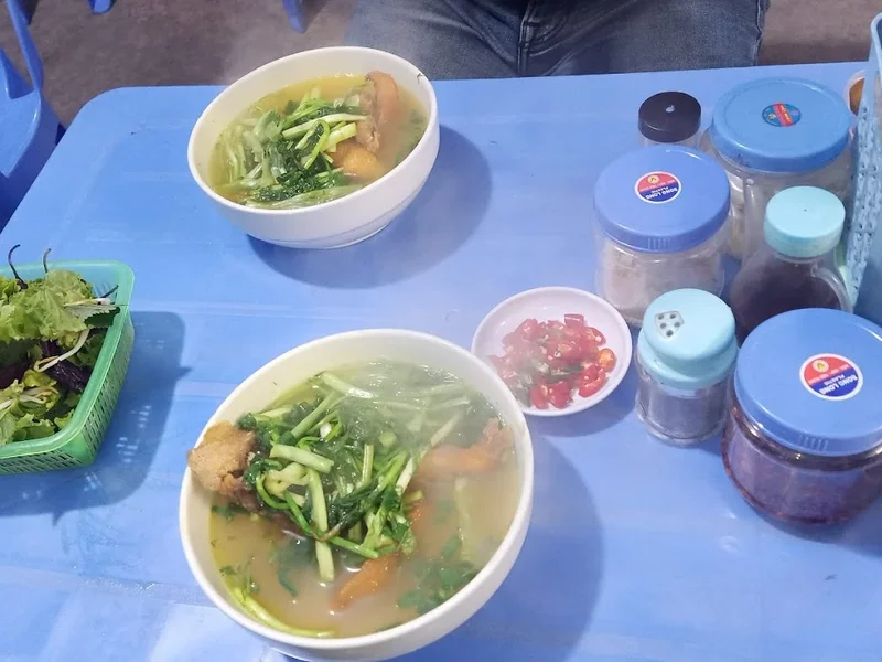 Bún cá An Nhiên (Bánh đa tươi, cá rán thơm giòn)