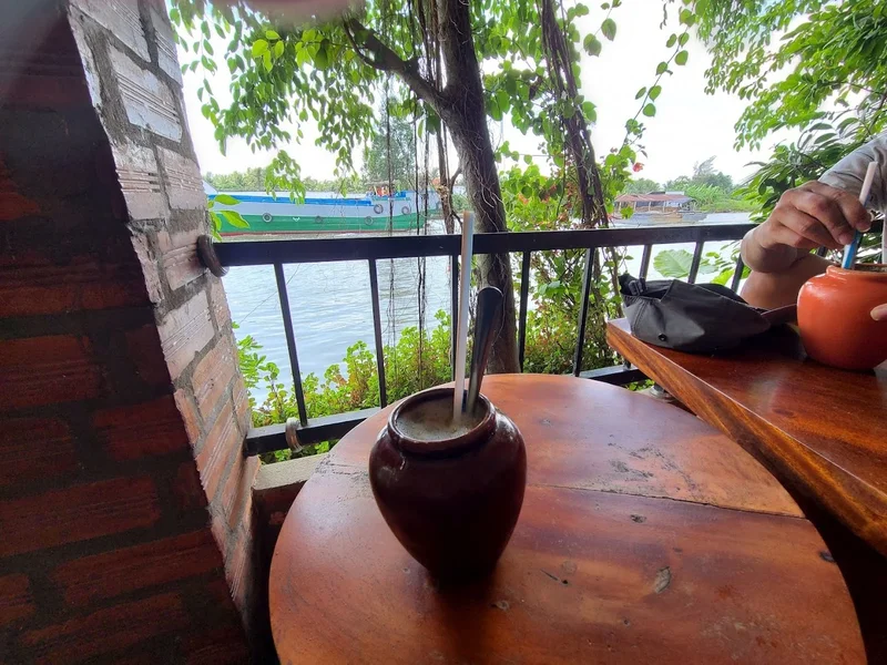 MIỀN THẢO MỘC RIVERSIDE COFFEE