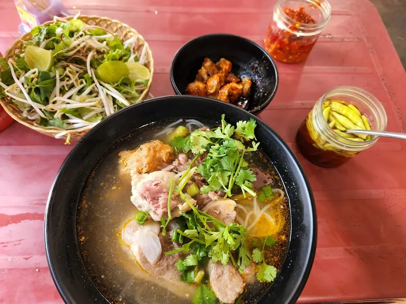 Bún bò Huế o Cương chú Điệp