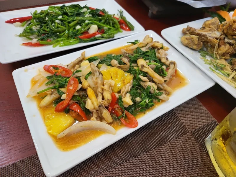 Nhà Hàng Hiển Minh 68