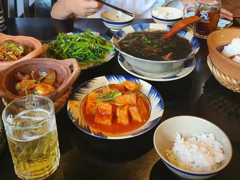 Nhà Hàng Bếp Xưa