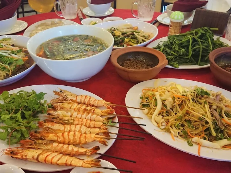 Nhà Hàng Cơm Niêu Cội Nguồn