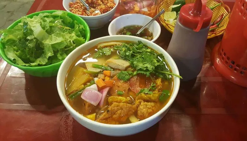 Bún Chả Cá Tam Giác