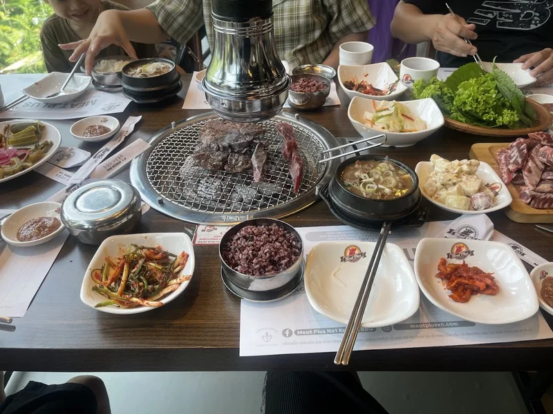 Meat Plus Hồ Tây