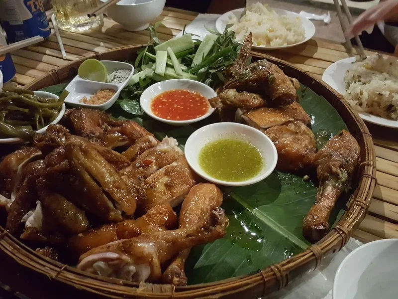 Con Gà Nướng